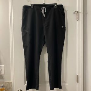 Figs Black Yola Petite pants
